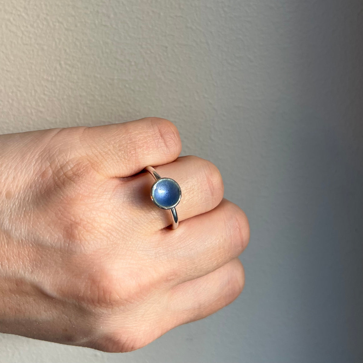 Planet Ring Medium sølv emalje