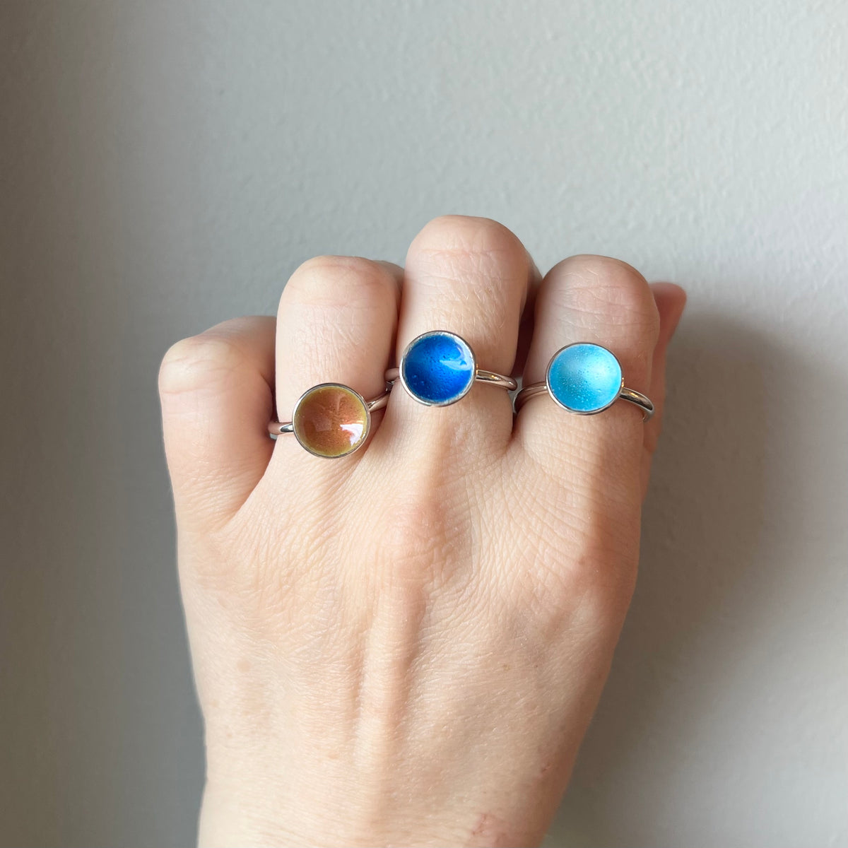 Planet Ring Large sølv med emalje
