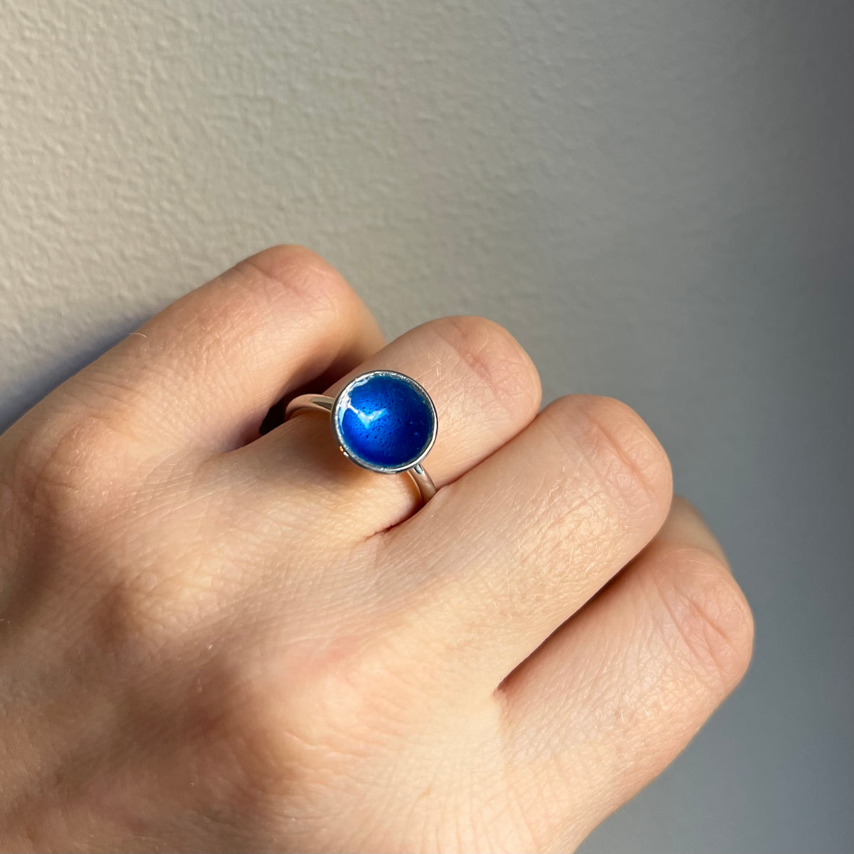 Planet Ring Large sølv med emalje