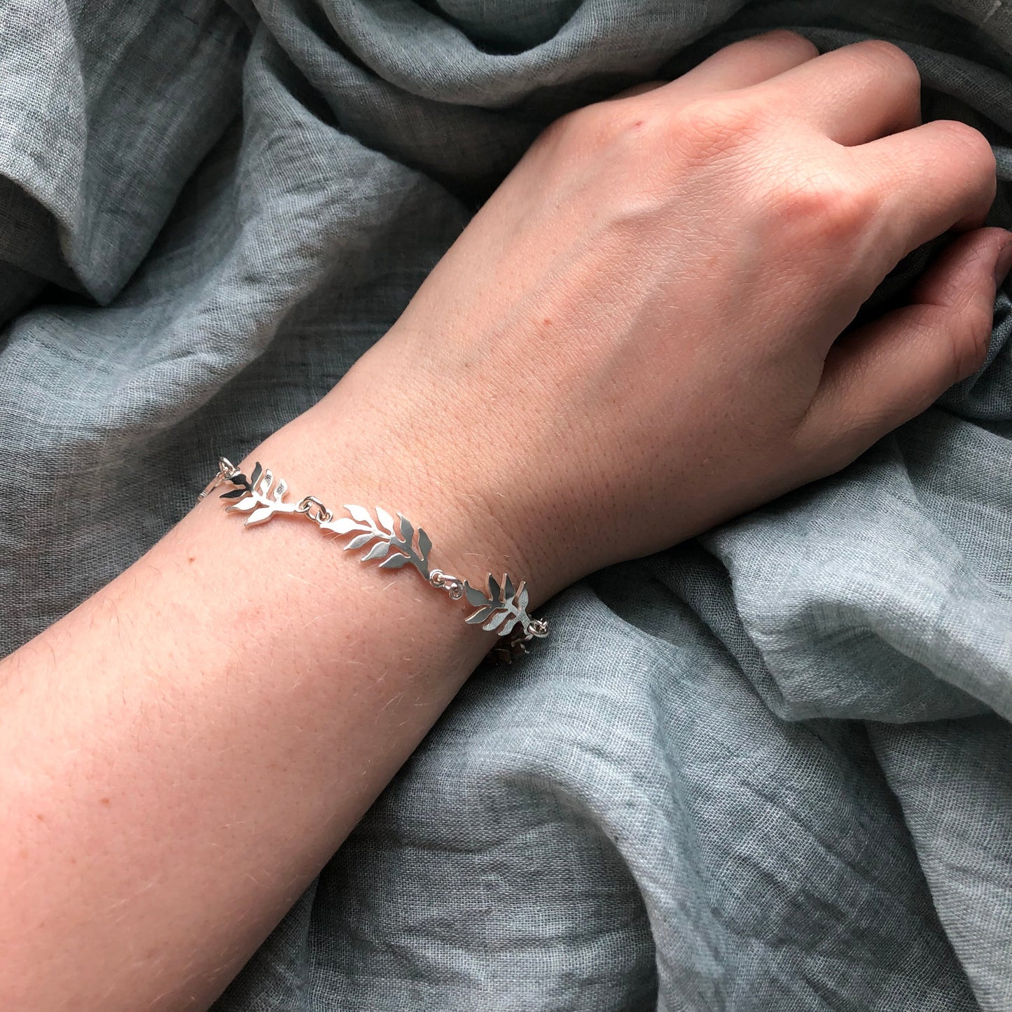 Fern full leaf armbånd