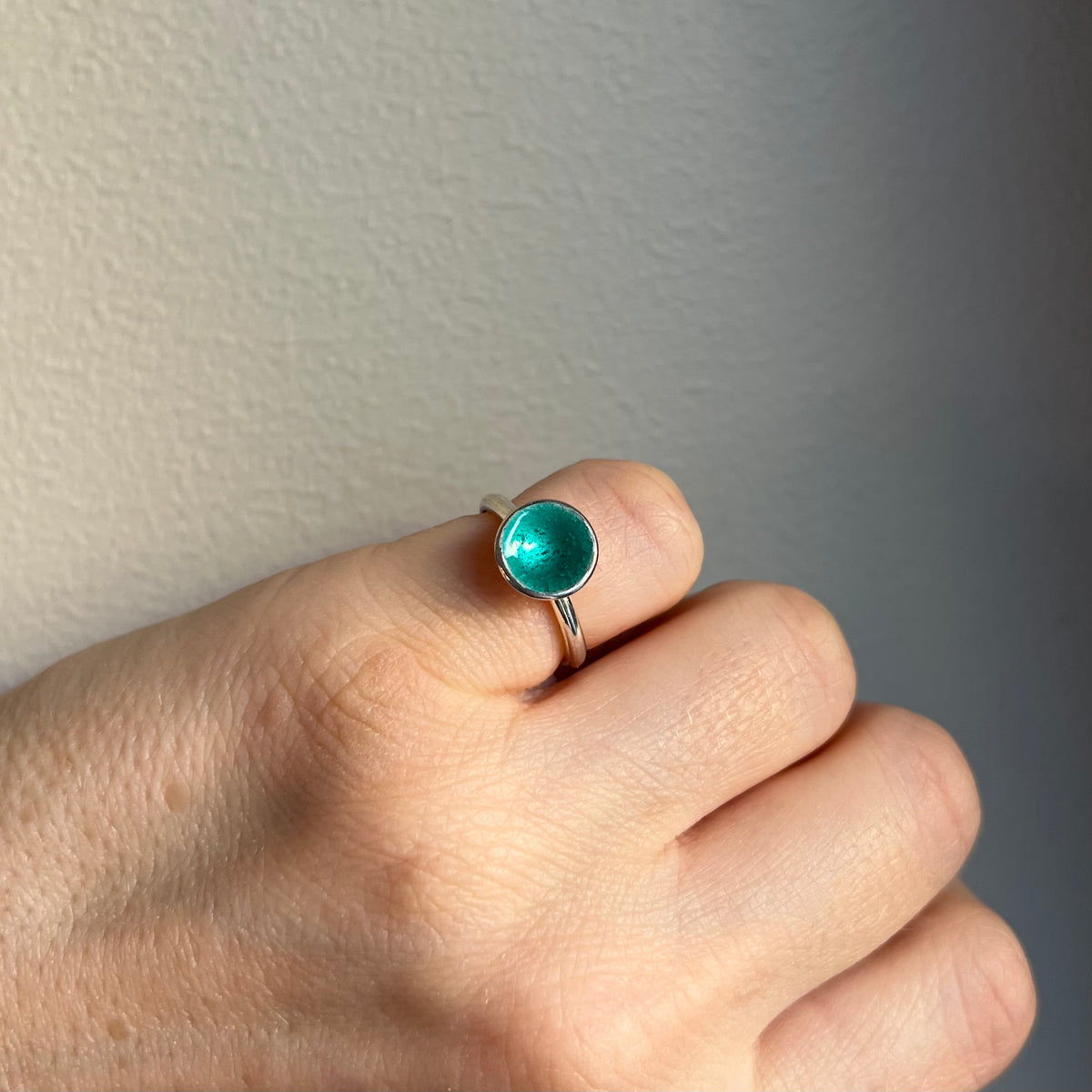 Planet Ring Medium sølv emalje